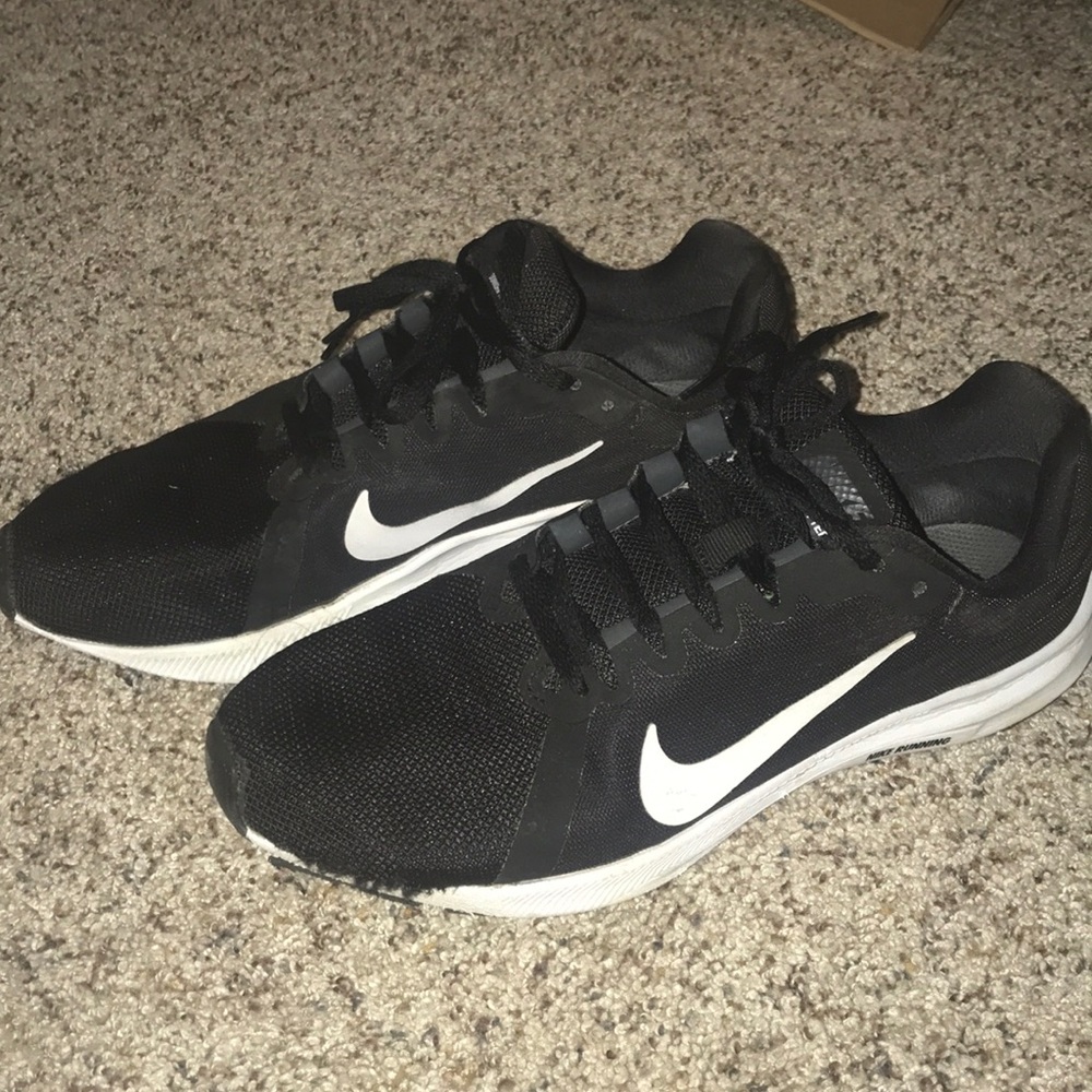 Black Nike Tennis Shoes !!!